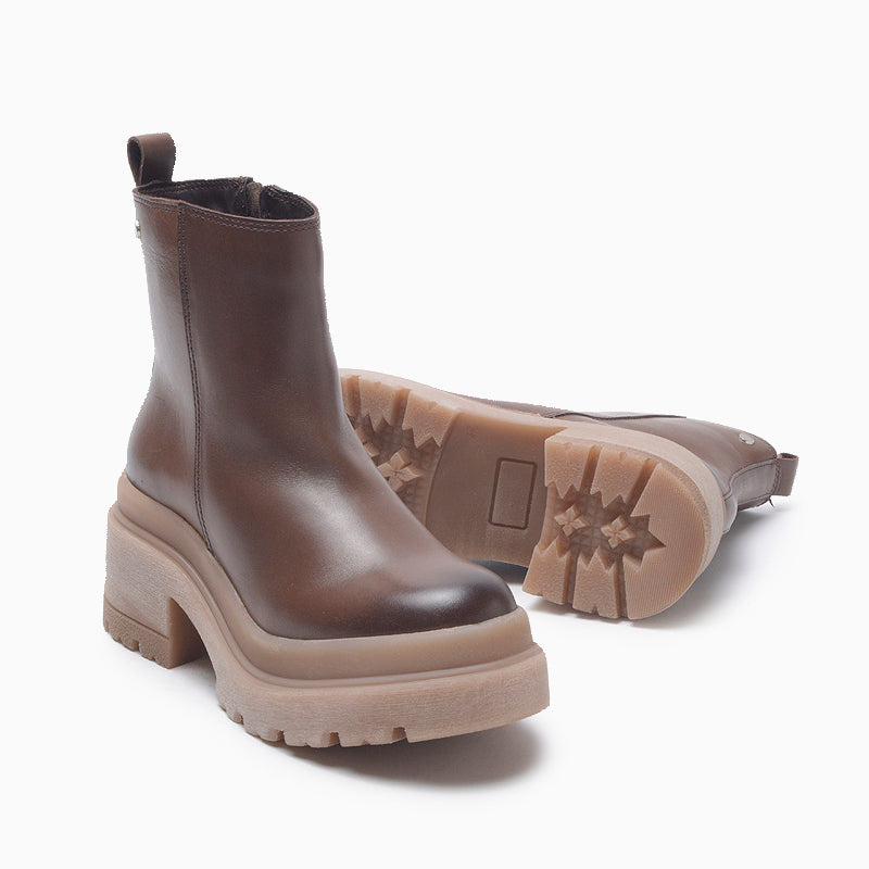 BOTAS HUSH PUPPIES MARRÓN BAILY